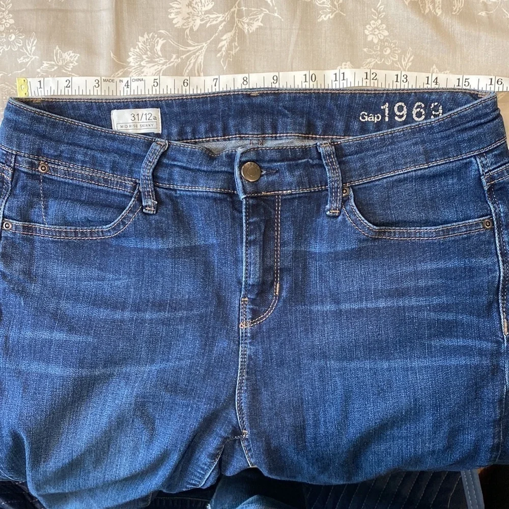 Gap Mid Rise Skinny Dark Wash Classic